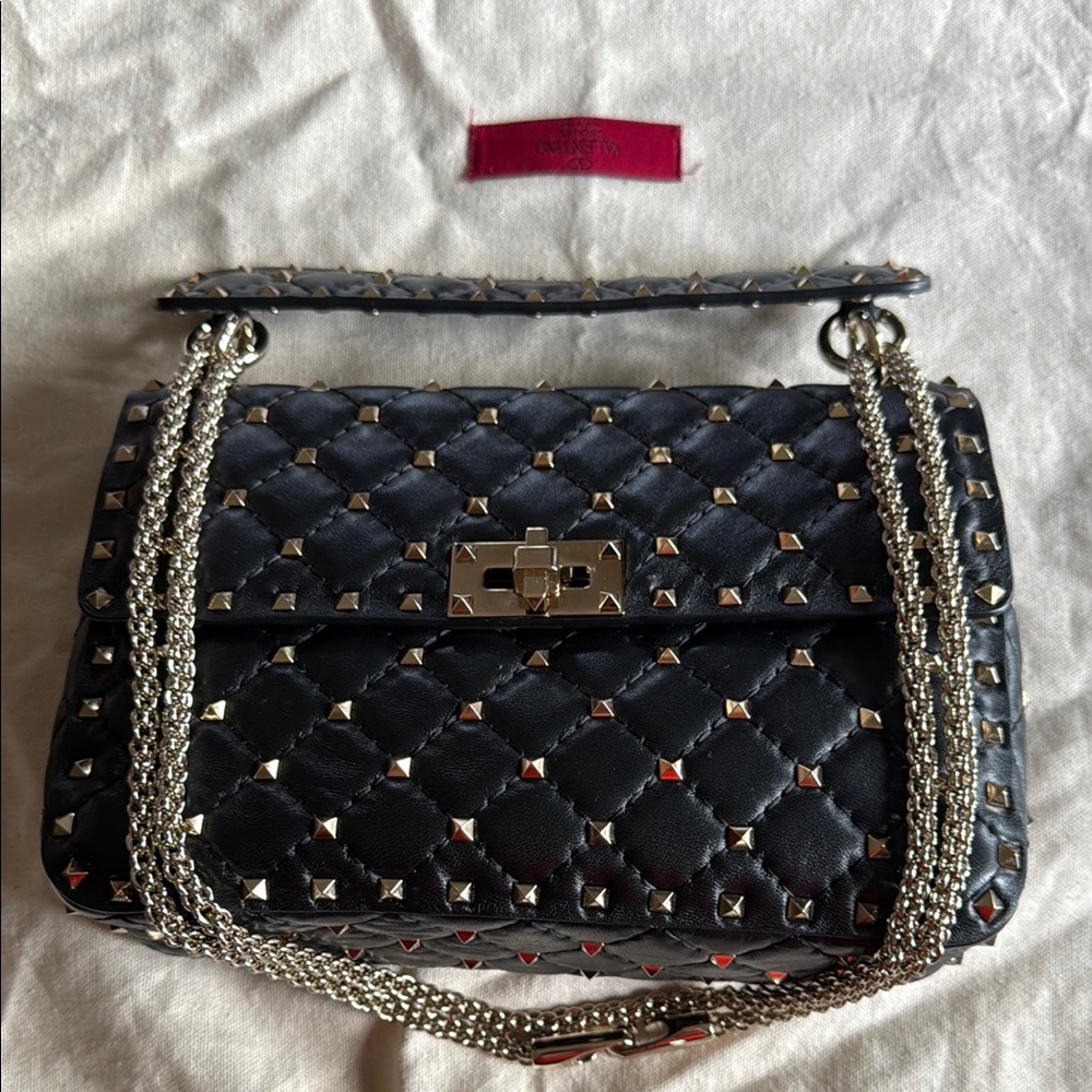 Valentino Garavani Black Quilted Nappa Rock-stud cross body Bag - Picture 6 of 15